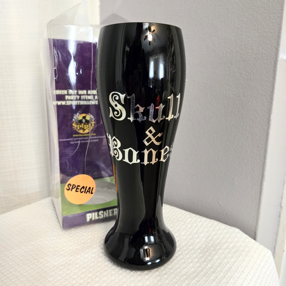 Skull & BONES Pilsner Beer Glass 26 oz Halloween Spirit Black Silver 9 in